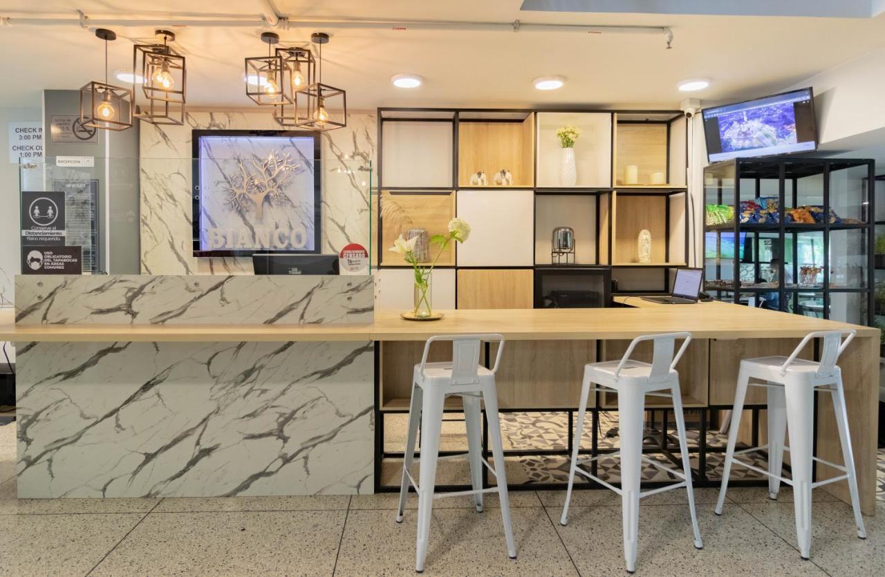 Bianco Hotel Boutique Кукута Экстерьер фото